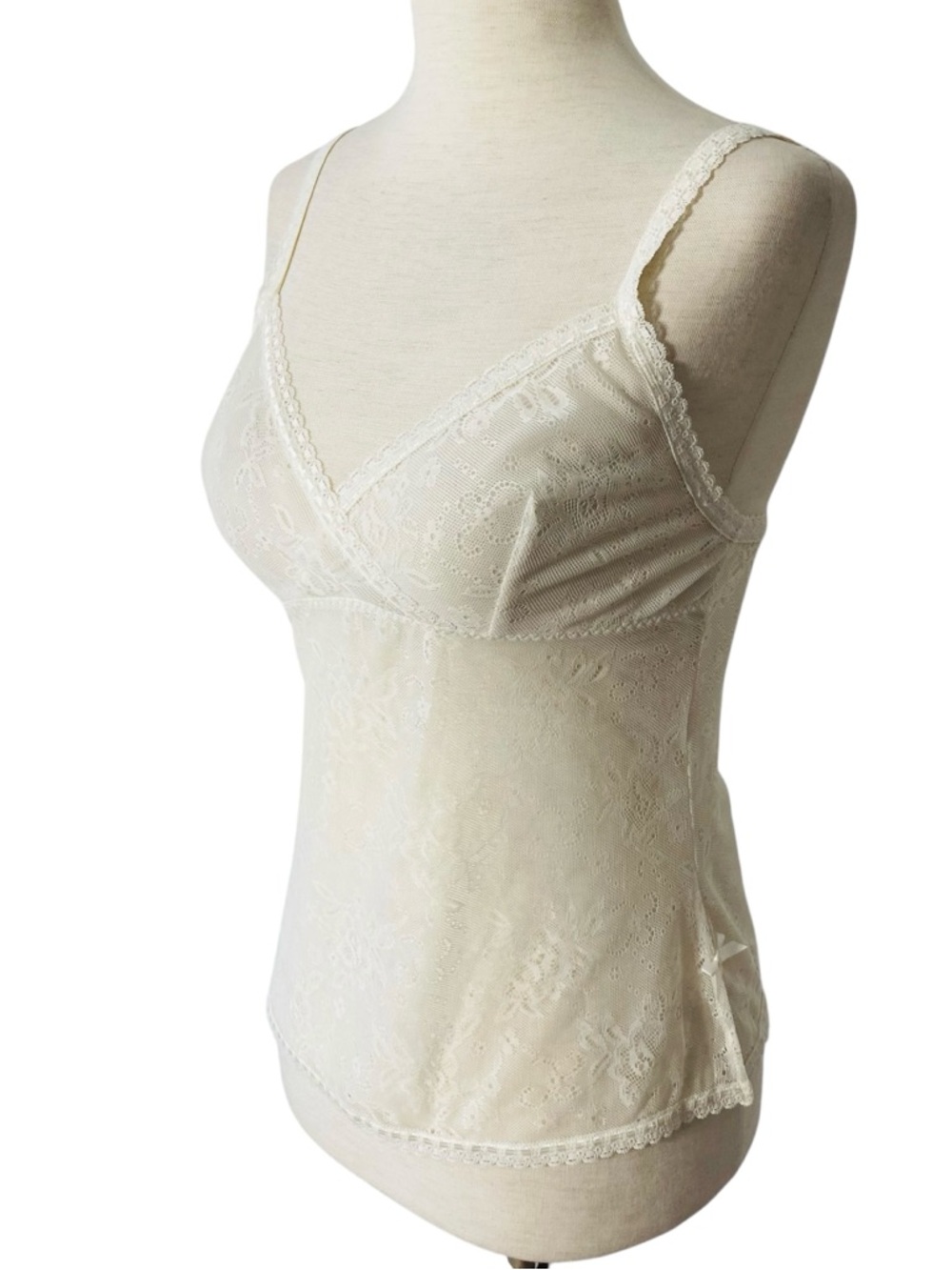 AFFINITAS INTIMATES Lace Camisole